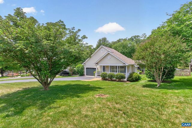1064 WINTERGREEN LN, Charlottesville, VA 22903