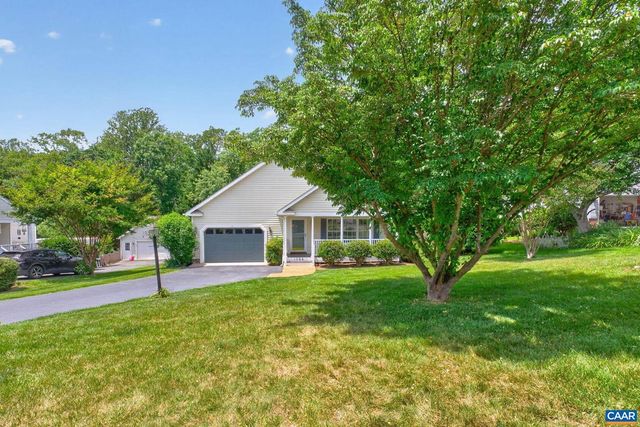 1064 WINTERGREEN LN, Charlottesville, VA 22903