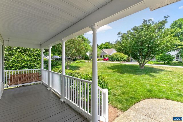 1064 WINTERGREEN LN, Charlottesville, VA 22903