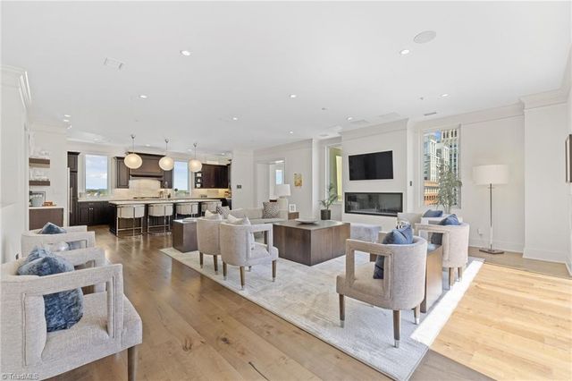 1 Park Vista Lane 740, Winston-salem, NC 27101