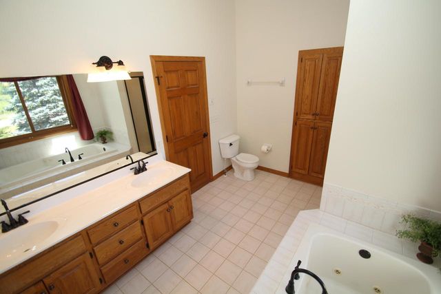 S95W12970 Walter Hagen DRIVE, Muskego, WI 53150