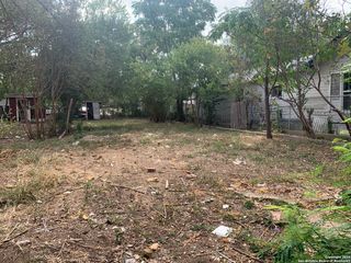210 Mercedes, San Antonio, TX 78207