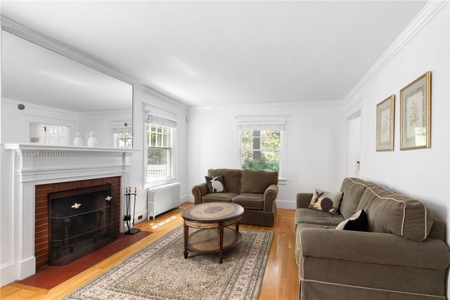 36 Kay Boulevard, Newport, RI 02840