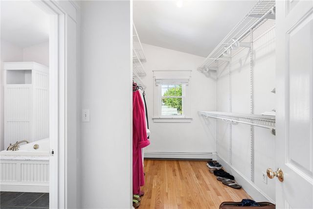 36 Kay Boulevard, Newport, RI 02840