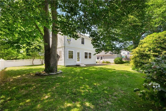 36 Kay Boulevard, Newport, RI 02840