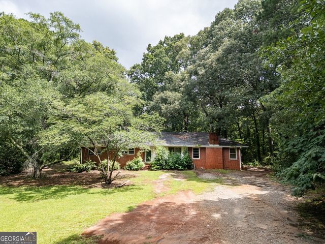 139 Pineview Road, Jackson, GA 30233
