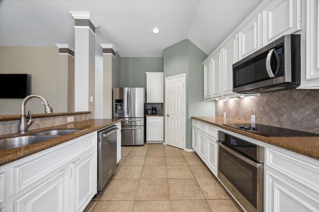 3118 Valley Court, Manvel, TX 77578
