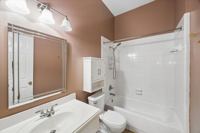 3118 Valley Court, Manvel, TX 77578