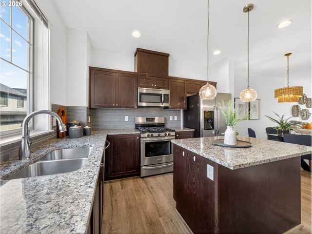 29148 Sw COSTA Cir E, Wilsonville, OR 97070