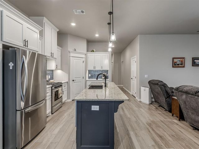 9317 NW 90th Street, Yukon, OK 73099