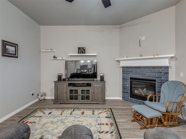 9317 NW 90th Street, Yukon, OK 73099