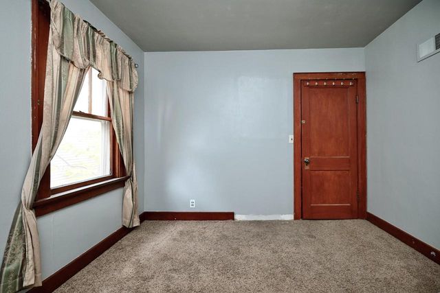 409 Sioux STREET, Winona, MN 55987