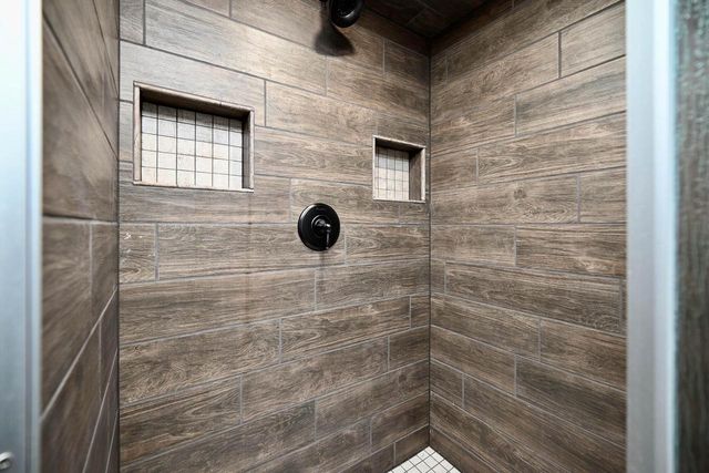 409 Sioux STREET, Winona, MN 55987