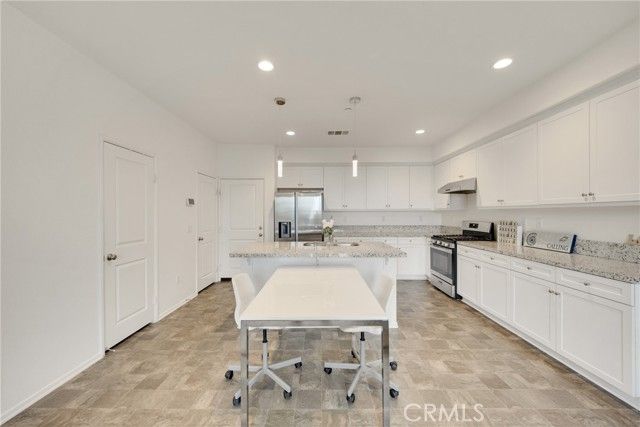 1018 Shiba Court, Upland, CA 91786