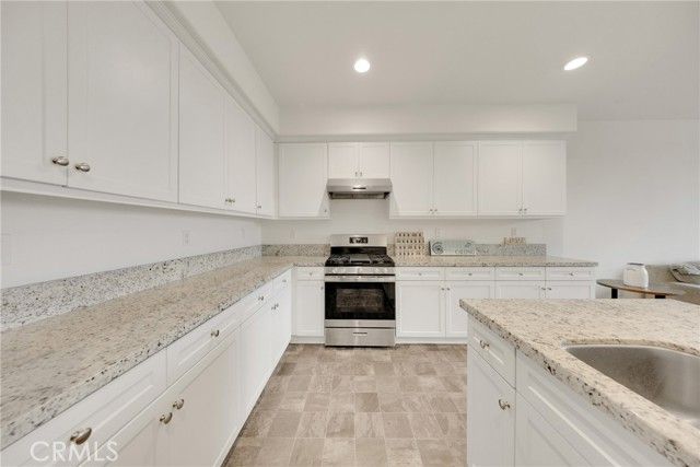 1018 Shiba Court, Upland, CA 91786