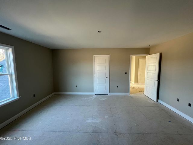 408 Creeks Edge Drive, Pikeville, NC 27863