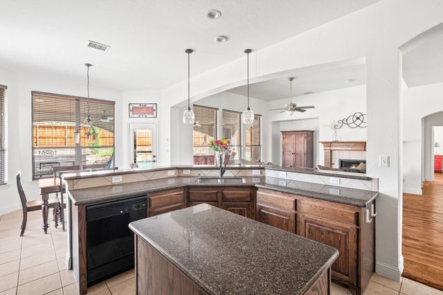 425 Quail Creek Drive, Murphy, TX 75094