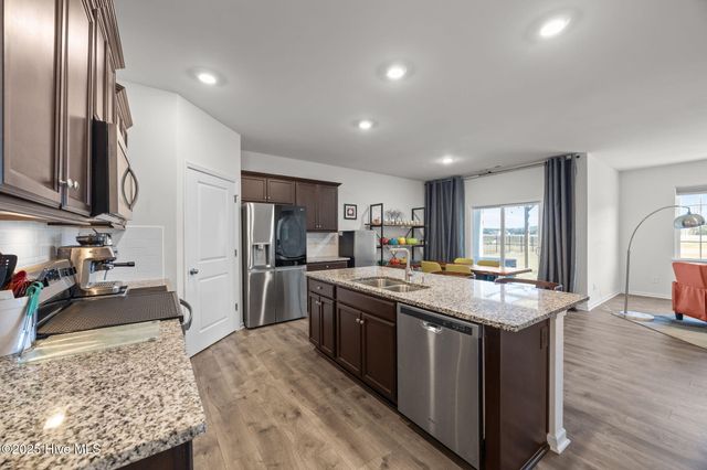 4449 Marthas Village Lane, Ayden, NC 28513