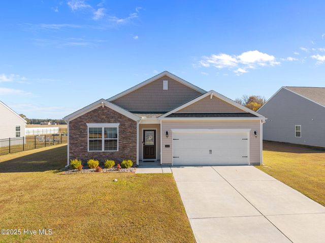 4449 Marthas Village Lane, Ayden, NC 28513