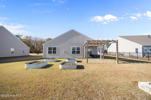 4449 Marthas Village Lane, Ayden, NC 28513