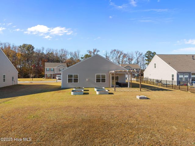 4449 Marthas Village Lane, Ayden, NC 28513