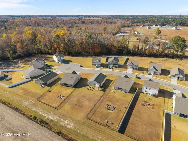 4449 Marthas Village Lane, Ayden, NC 28513