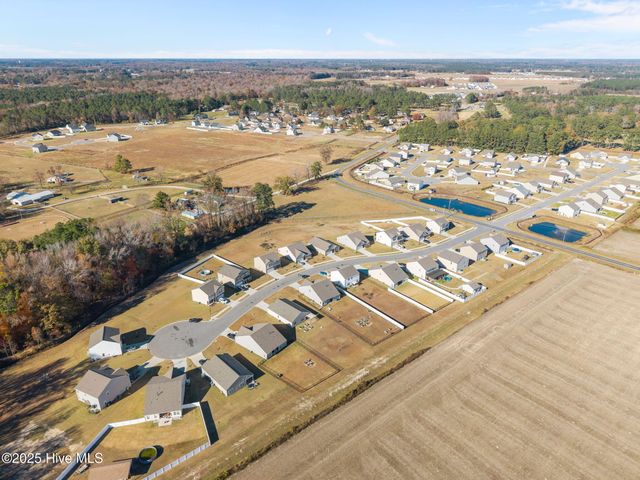 4449 Marthas Village Lane, Ayden, NC 28513