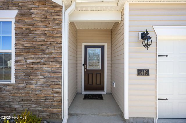 4449 Marthas Village Lane, Ayden, NC 28513