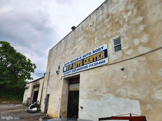 601 W FISHER AVE, Philadelphia, PA 19120