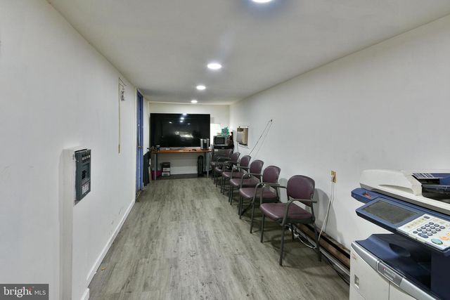 601 W FISHER AVE, Philadelphia, PA 19120