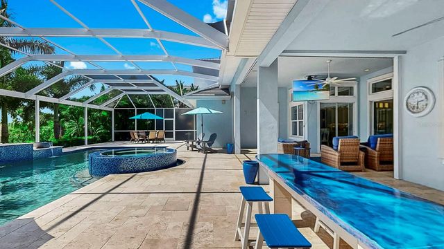 732 MANNS HARBOR DRIVE, Apollo Beach, FL 33572