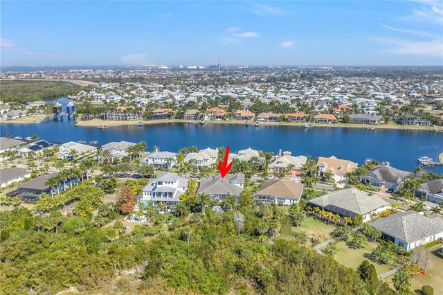 732 MANNS HARBOR DRIVE, Apollo Beach, FL 33572