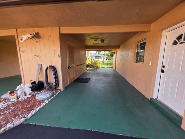 718 Whippoorwill Lane, Delray Beach, FL 33445