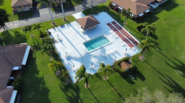 718 Whippoorwill Lane, Delray Beach, FL 33445