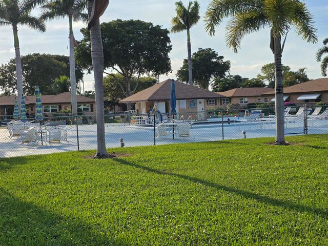 718 Whippoorwill Lane, Delray Beach, FL 33445