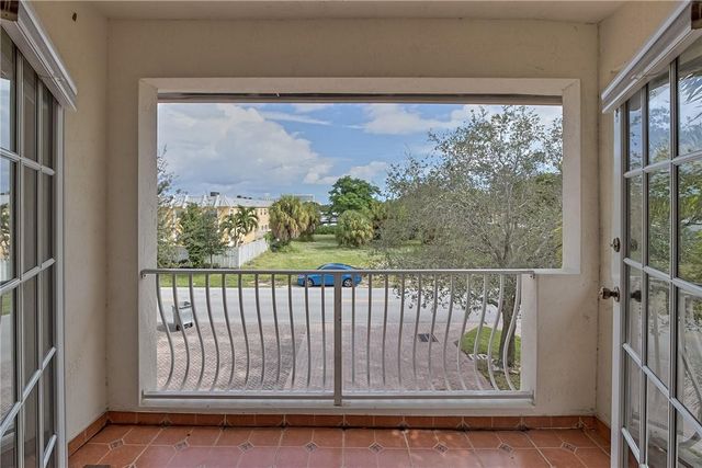 19 SE 19 Avenue, Pompano Beach, FL 33060