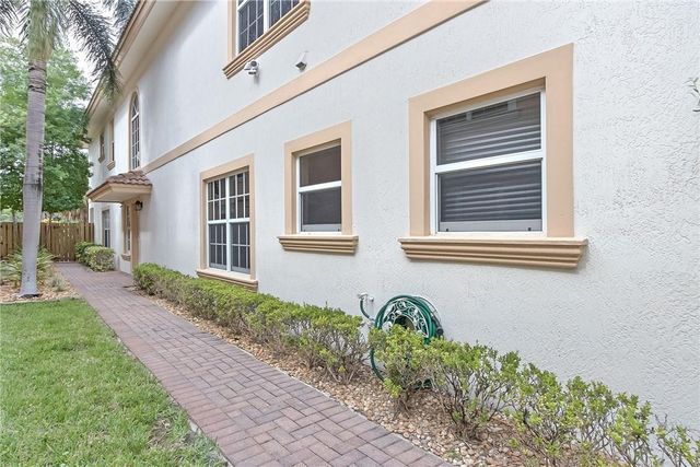 19 SE 19 Avenue, Pompano Beach, FL 33060