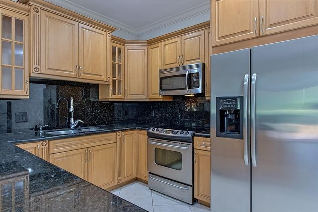 19 SE 19 Avenue, Pompano Beach, FL 33060