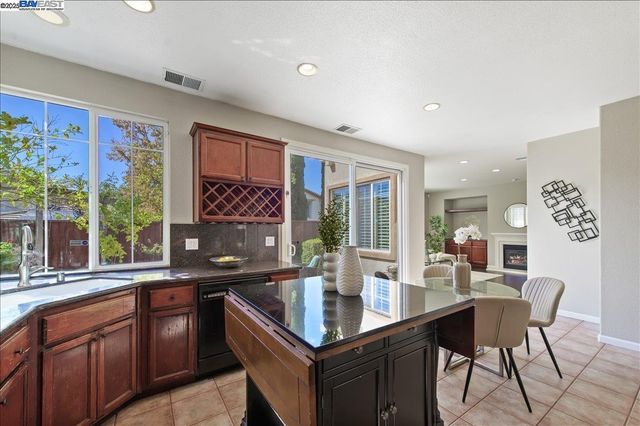 5636 N Dublin Ranch Dr, Dublin, CA 94568