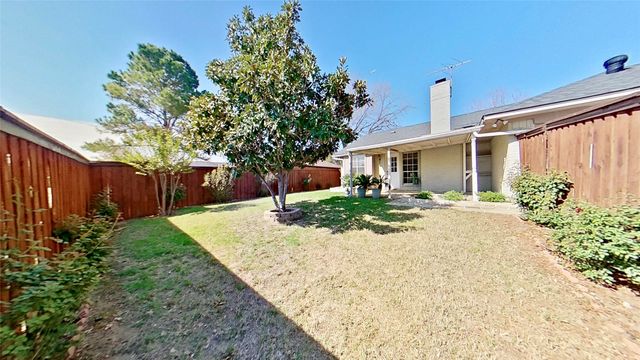 1923 Sierra Drive, Lewisville, TX 75077