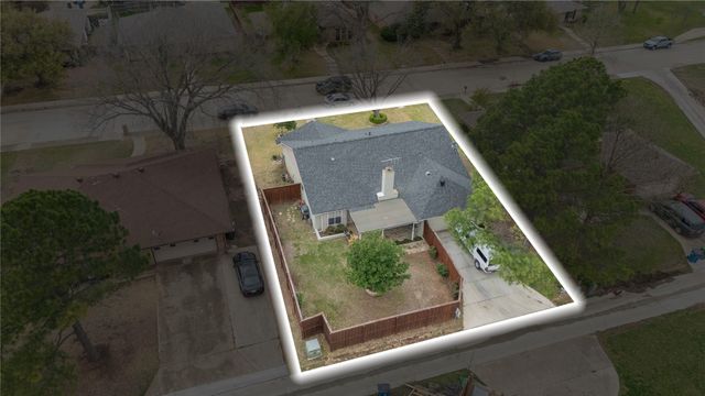 1923 Sierra Drive, Lewisville, TX 75077