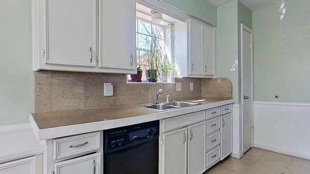 1923 Sierra Drive, Lewisville, TX 75077