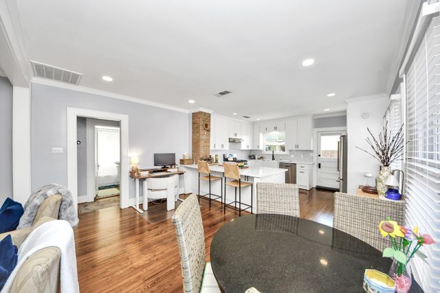 916 W Cottage Street, Houston, TX 77009