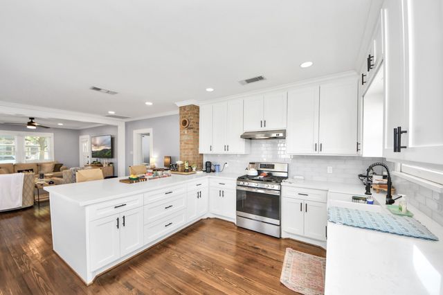 916 W Cottage Street, Houston, TX 77009