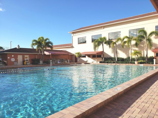 4007 Cornwall A 4007, Boca Raton, FL 33434