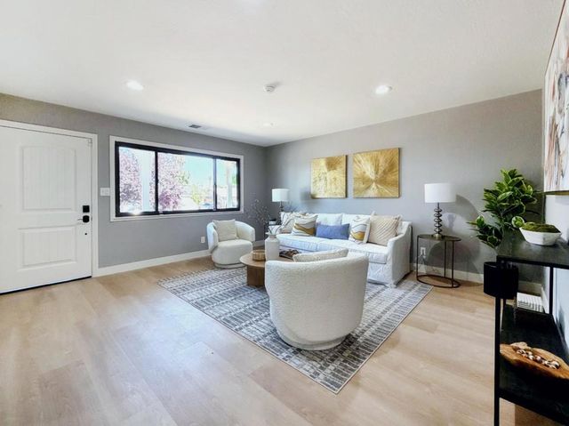 1400 Searcy Drive, San Jose, CA 95118