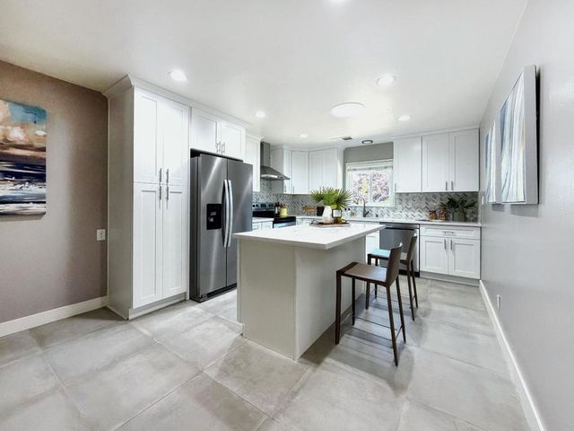 1400 Searcy Drive, San Jose, CA 95118