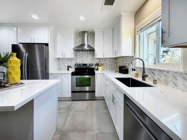 1400 Searcy Drive, San Jose, CA 95118