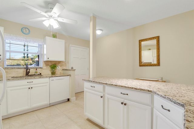 2929 SE OCEAN Boulevard 112-2, Stuart, FL 34996