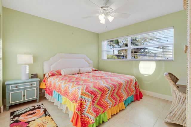 2929 SE OCEAN Boulevard 112-2, Stuart, FL 34996